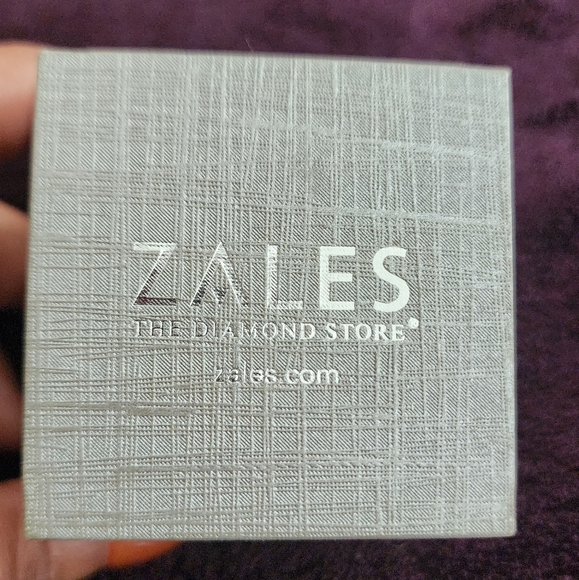 Zales 14K White Gold Princess-Cut Diamond Engagement Ring & Wedding Band Set - Picture 10 of 13